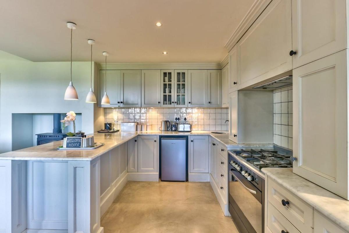 Lush Family Home In Prestigious Area Kapstadt Exterior foto