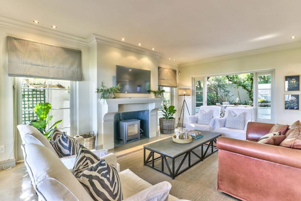 Lush Family Home In Prestigious Area Kapstadt Exterior foto