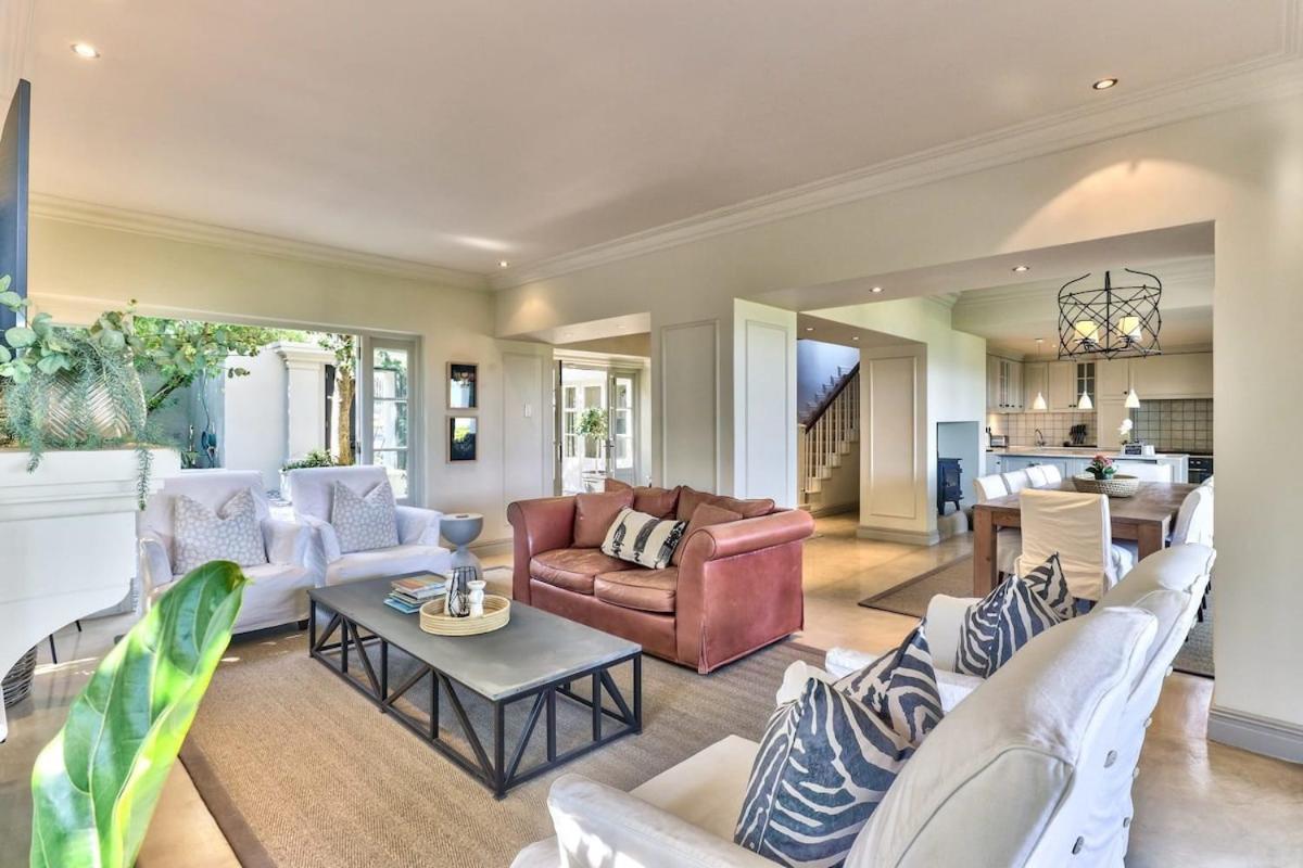 Lush Family Home In Prestigious Area Kapstadt Exterior foto