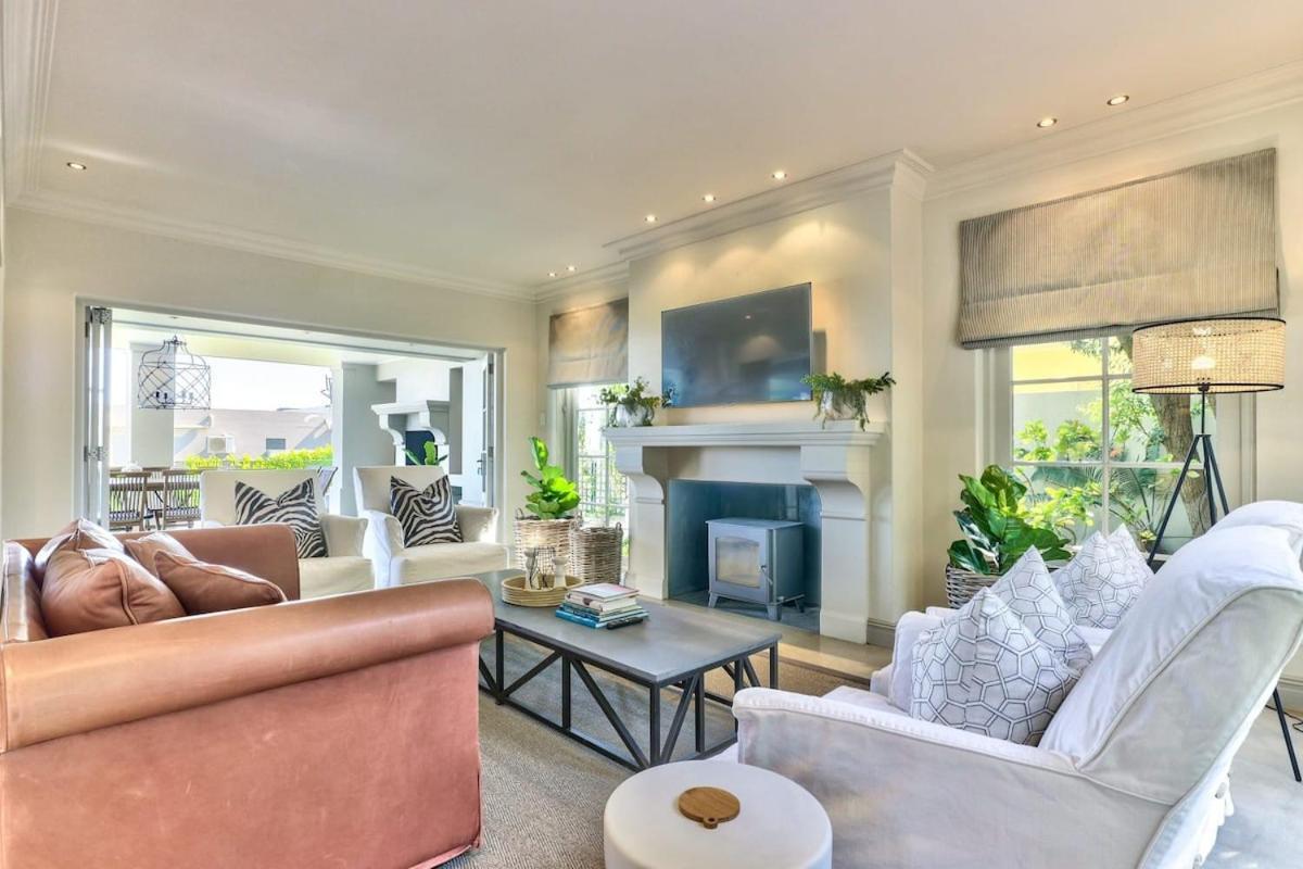 Lush Family Home In Prestigious Area Kapstadt Exterior foto