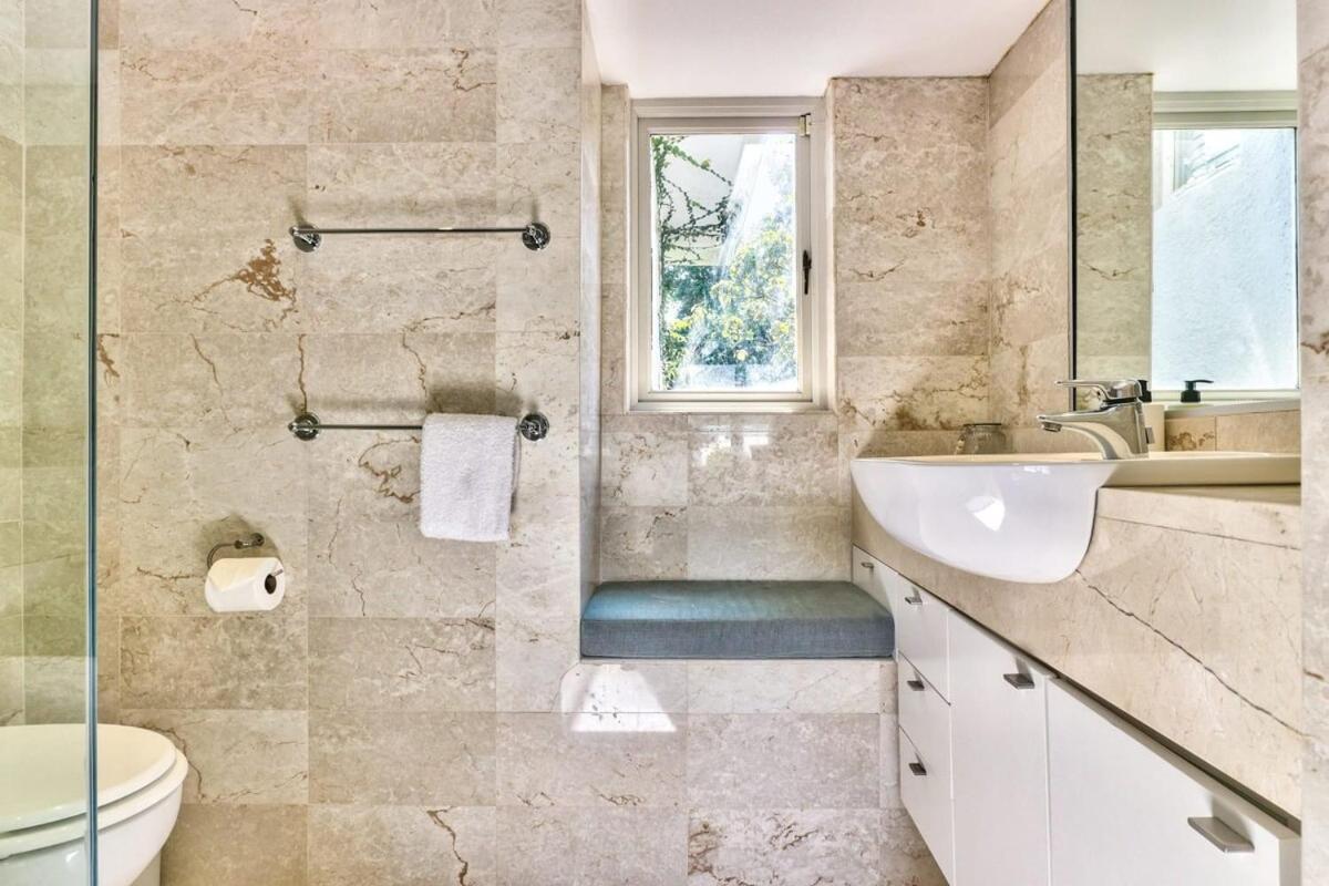 Lush Family Home In Prestigious Area Kapstadt Exterior foto